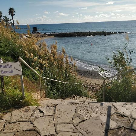 Stylish Garden Apartment At Paphos Harbour Esterno foto