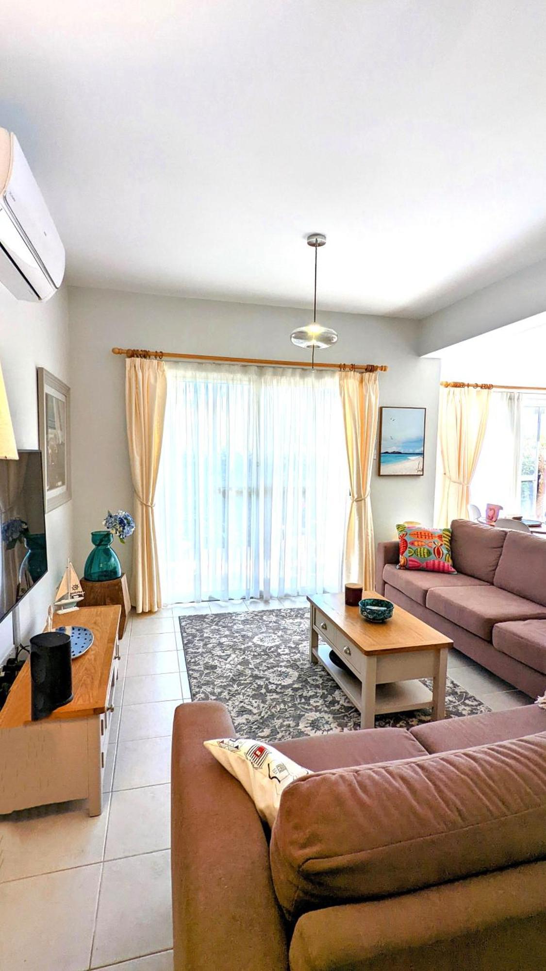 Stylish Garden Apartment At Paphos Harbour Esterno foto